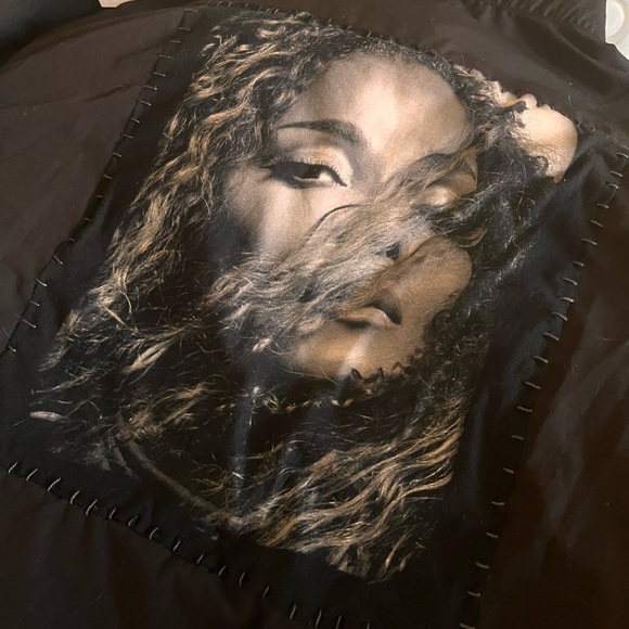 Meet your Posher, Jacci - Picture 3 of 8